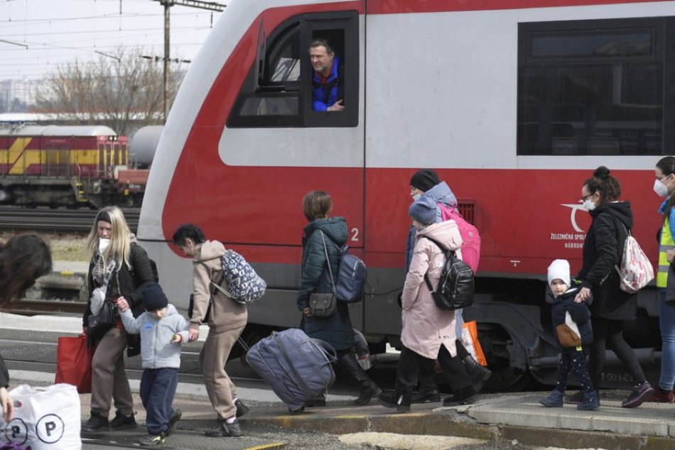 Ilustračný obrázok k článku Viaceré krajiny NEUDELILI Rusom humanitárne víza: AKÝ je postoj Slovenska?