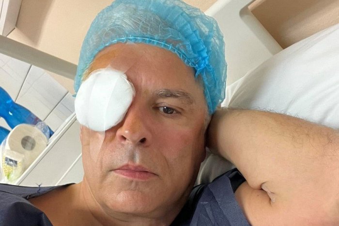 Ilustračný obrázok k článku Namiesto letu do Abu Dhabi skončil V NEMOCNICI: Ivan Korčok má za sebou operáciu oka!
