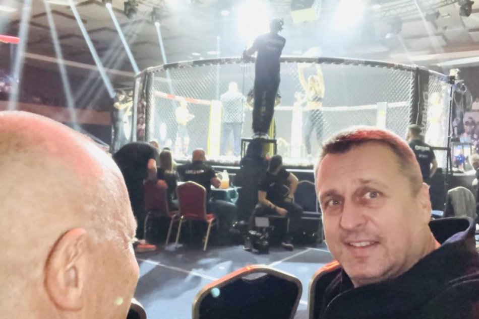 Ilustračný obrázok k článku Andrej Danko má novú zábavku: Pochvaľuje si MMA a POZRITE na tú fotku s Attilom Véghom!