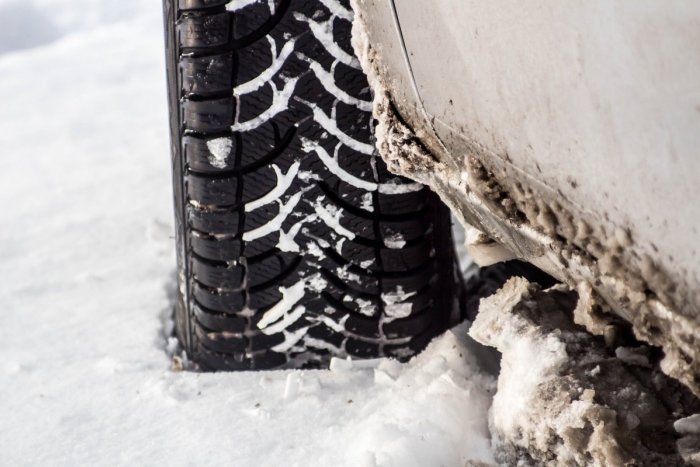 Ilustračný obrázok k článku PREHĽAD: V každej krajine je to so zimnými pneumatikami INAK, vyhnite sa problémom!