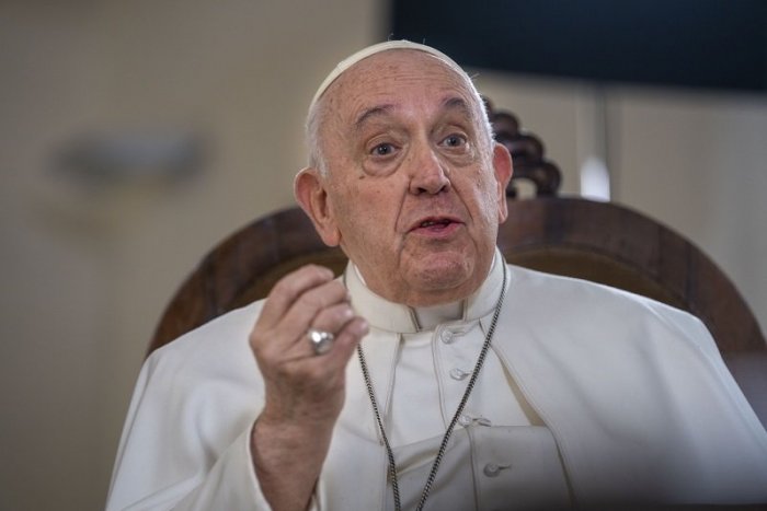 Ilustračný obrázok k článku Pápež František: Homosexualita nie je zločin. Biskupi, privítajte  LGBTQ ľudí v cirkvi