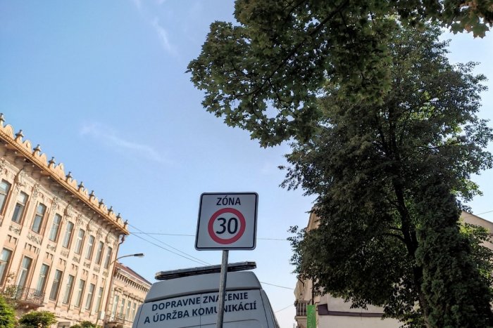 Ilustračný obrázok k článku Vodiči, POZOR: Rýchlosť v centre Košíc znižujú na 30 km/h, týka sa to TÝCHTO ulíc!