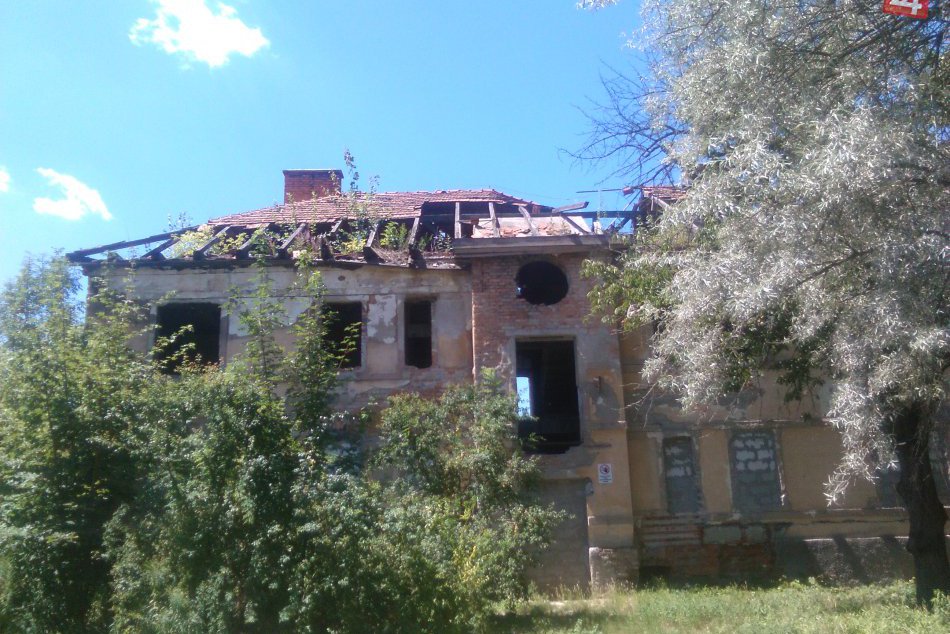 Rozprávkový aj strašidelný dom v Lučenci