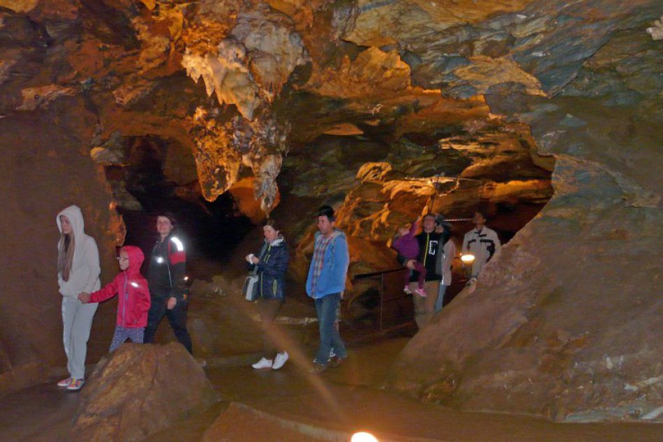 Ochtinská aragonitová jaskyňa