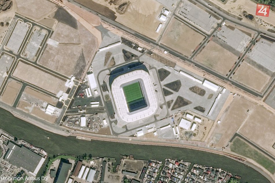 Ruské futbalové štadióny zachytené na satelitných snímkach