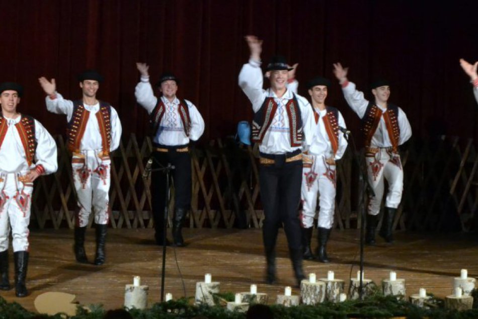 Idze žima, idze mraz: Prešovčania si užili trojgeneračné folklórne vystúpenie