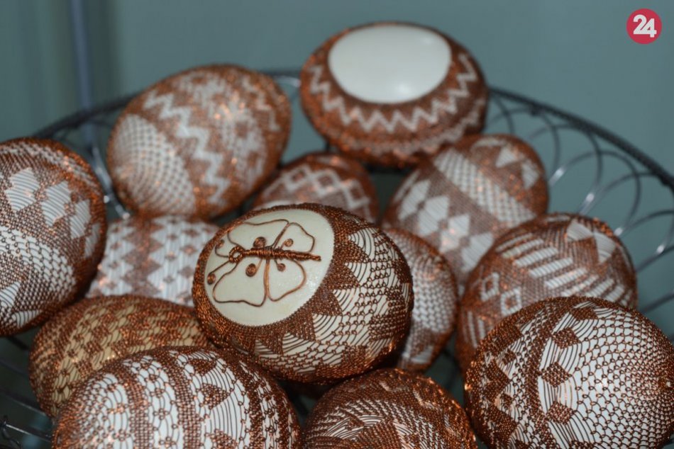 Veľká noc ide: Výstava drôtovaných vajíčok v Budatíne