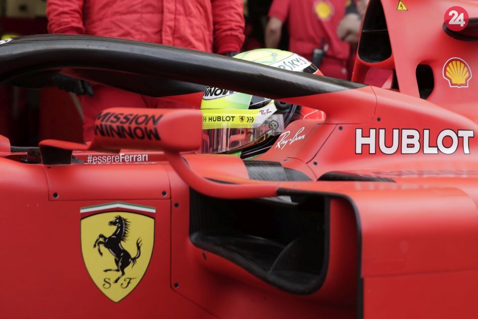 Mick Schumacher absolvoval prvé testy s tímom Ferrari