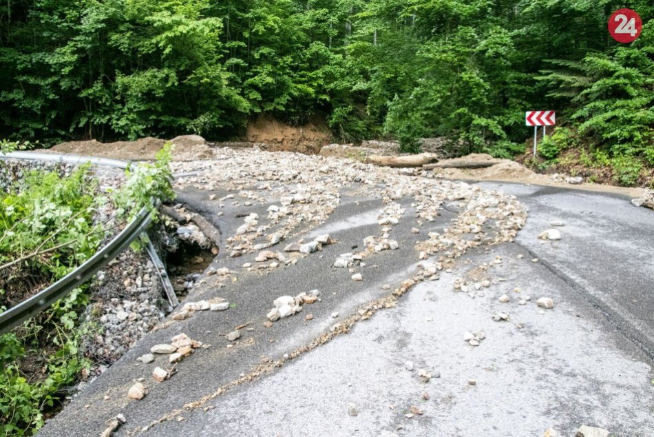V OBRAZOCH: Lunter si bol pozrieť škody po prívalových dažďoch v Revúckom okrese