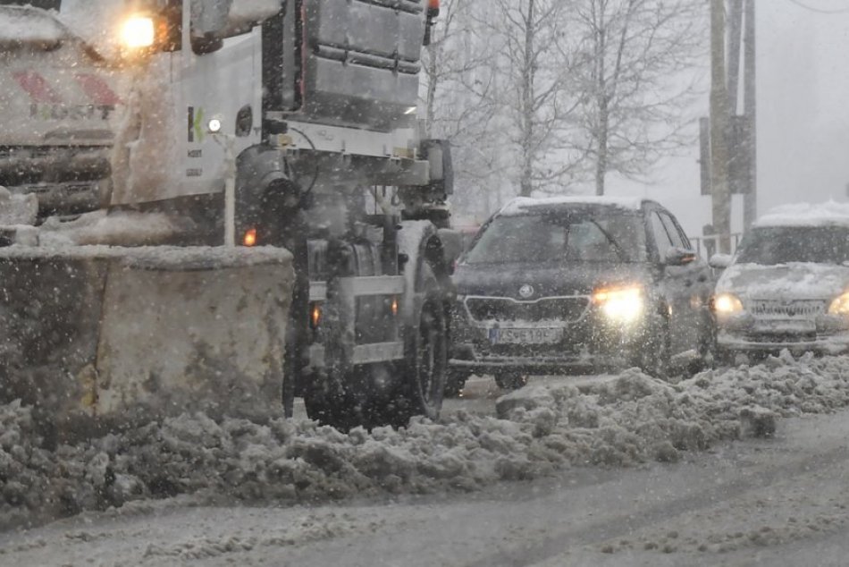 V OBRAZOCH: Zima ukázala svoju pravú tvár: Východ Slovenska zasypali haldy snehu