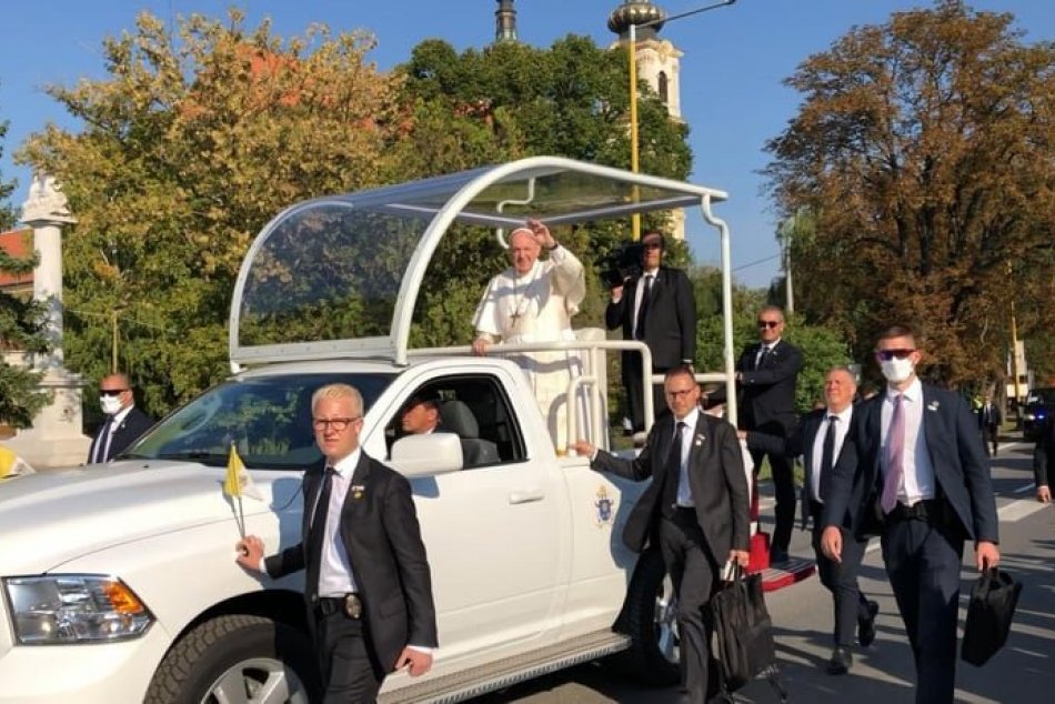 FOTO: Pápež František prišiel do Šaštína