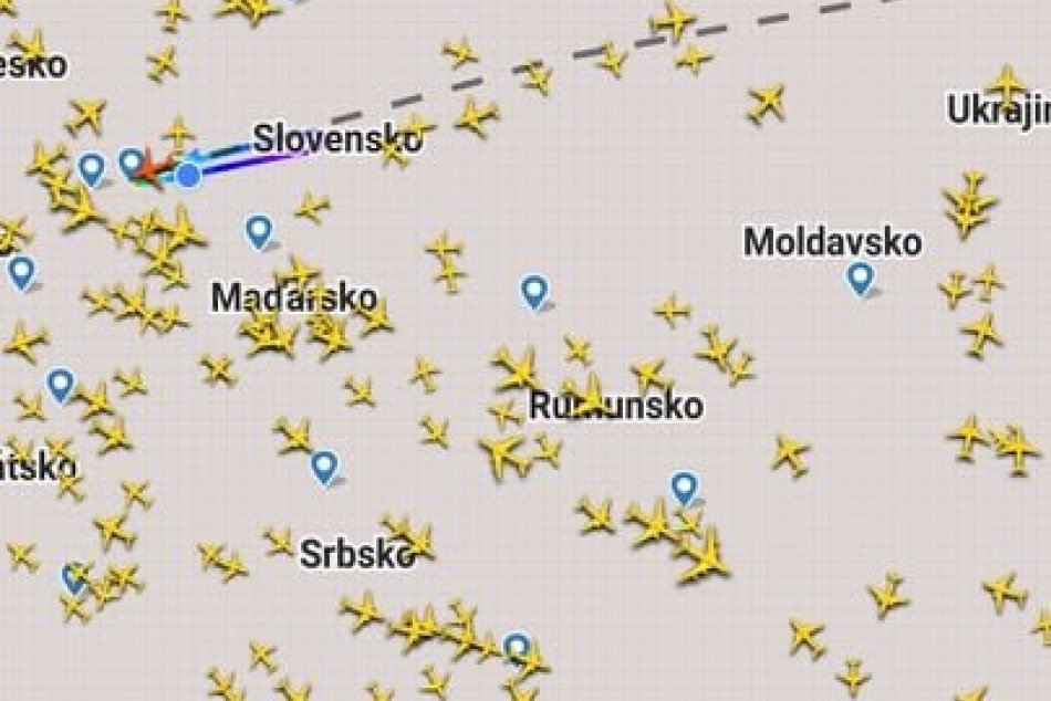 Lietadlo smerujúce na Ukrajinu muselo vrátiť do Bratislavy
