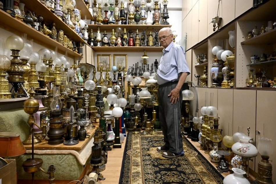 Košičan má rekordnú zbierku s dvoma tisíckami lámp na olej a petrolej